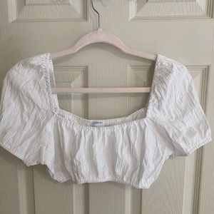 Puff sleeve crop top